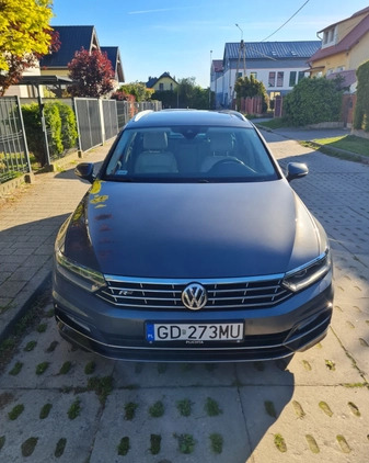 Volkswagen Passat cena 99000 przebieg: 194500, rok produkcji 2016 z Toruń małe 121